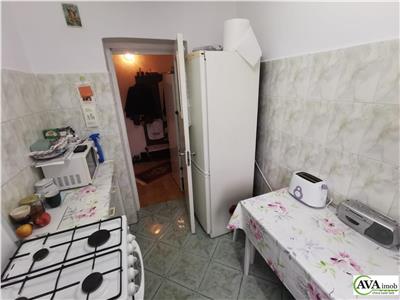 Apartament 2 camere semidecomandat  zona Milcov, Bacau