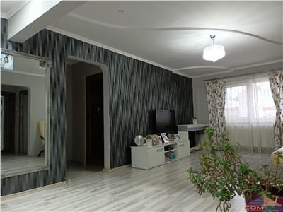 De vanzare apartament 4 camere in Carpați 2, la etajul 3