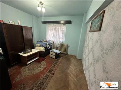 Apartament cu 4 camere de vanzare in Alba Iulia Cetate