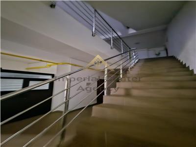 Apartament 2 camere cu balcon 77 mp de vanzare in Onesti
