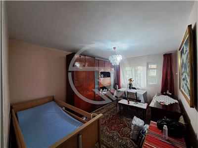Apartament cu 3 camere, decomandat, situat in cartierul Manastur!