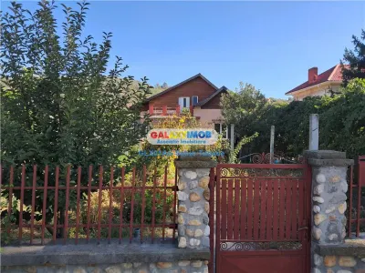 de vanzare  casa  Stefanesti  cetate  ....curte amenajata teren 100 mp - Stefanesti