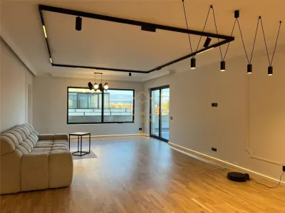 EXCLUSIVITATE!!! Penthouse exclusivist cu 5 camere si terasa - Baia Mare