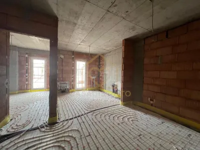 Apartament 2cam cu terasa generoasa zona centru vechi - Baia Mare