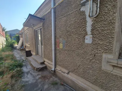 ULTRACENTRALTA Casa 3 camere, teren 230 mp - Braila