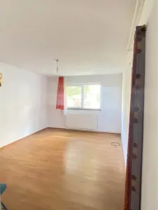 Garsoniera renovata Bartolomeu 64000 Euro neg - Brasov
