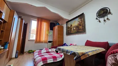 Garsoniera  cf 2,etajul 2,Tractorul,40000 Euro - Brasov
