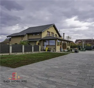 Casa moderna cu piscina, panouri solare, pompa caldura si teren de 1400 mp, Ernei, Mures - Sangeorgiu de Mures