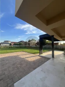 2025 | Vila duplex noua 4 camere + mansarda | Curte libera 400 mp | OTOPENI - Otopeni
