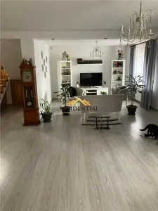 CASA CU ETAJ - MANASTIREA DOAMNEI - Manastirea Doamnei