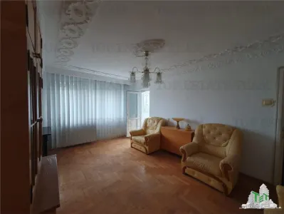 Duplex 5 camere cu intrari separate la mare  Mangalia Saturn - Mangalia