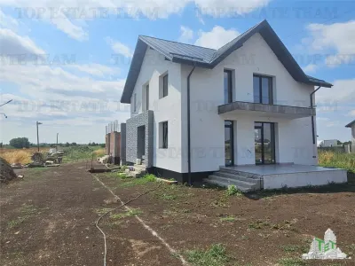 Vila premium 4 camere cu garaj in Ciorogarla (posibilitate rate) - Ciorogarla