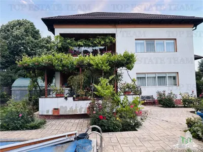 Vila de exceptie 6 camere 450 mp utili, 1000 mp teren, piscina Rosu-Padure - Rosu