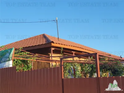 Colt de rai la tara doua case renovate cu baie, livada si vita de vie - Pantelimon