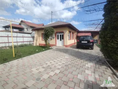 Ocazie! Teren generos 700 mp, include casa cu panouri fotovoltaice, langa Bucuresti, comuna 1 Decembrie - 1 Decembrie
