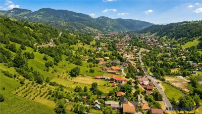 Deschidere spre crestele alpine+ documentatie turistica, 4.400 mp de inspiratie naturala - Moieciu de Jos