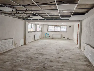 Spatiu de depozitare (383 mp) de vanzare - Cluj-Napoca