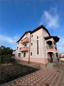 VILA INDIVIDUALA 10 CAMERE | MOBILATA UTILATA | ILFOV | LOCUINTA | AFACERE - Ciorogarla