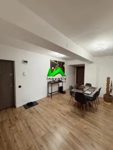 Apartament decomandat  de vanzare 3 camere Sibiu Turnisor - Sibiu