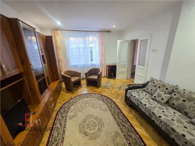 Casa 2 camere, UMF,  CENTRAL, curte, Targu Mures - Targu Mures
