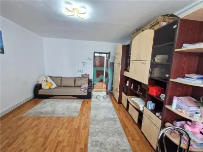 Garsoniera, etaj intermediar, Brasov - Brasov