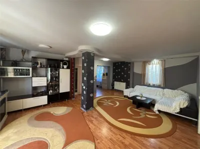 Casa de vanzare cu piscina  zona Vrancei - Baia Mare
