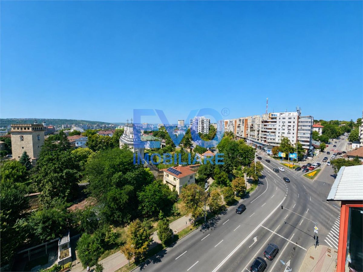 Spatiu Birouri 93 mp Utili, 11 mp Balcoane, Palatul de Justitie, Iasi - Iasi
