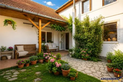 FILM! Casa primitoare in centrul orasului Targu Secuiesc - Targu Secuiesc