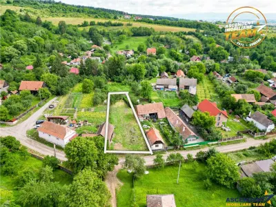 Pentru cei care doresc sa construiasca o locuinta intr-o zona linistita, aproape de oras! - Sancraiu