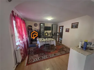 Casa tip parter cu spatiu comercial zona Brailei-Focsani - Focsani